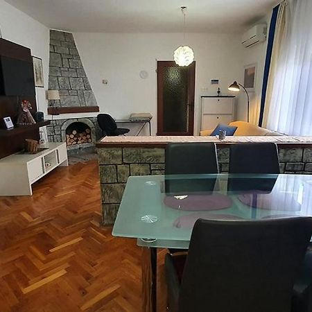 Apartman Ksenija Ðakovo Esterno foto